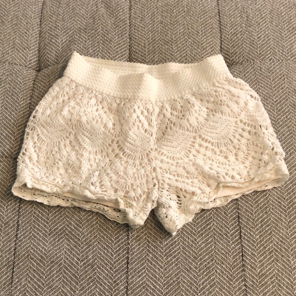 Girl’s Wonder Nation Lace Shorts Size M(7-8) Beige